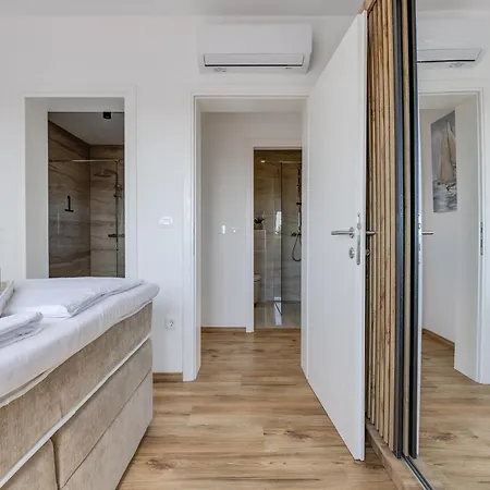 Apartment Seastar Vir